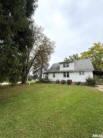 4.47 Acres of Land with Home for Sale in Creve Coeur, Illinois