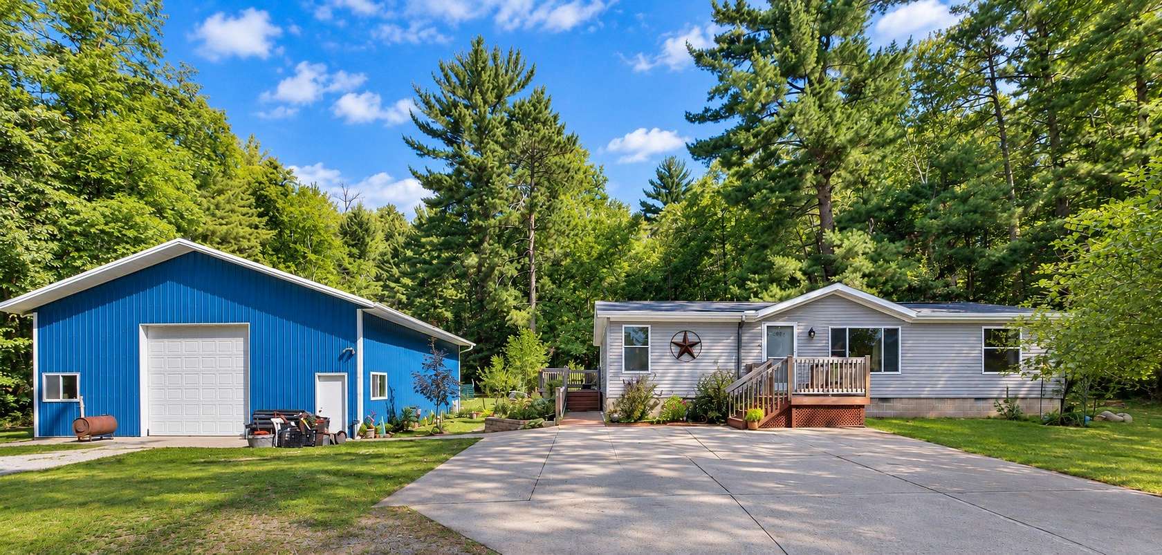 2.88 Acres of Land with Home for Sale in Brainerd, Minnesota