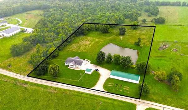 5 Acres of Land with Home for Sale in Richmond, Missouri