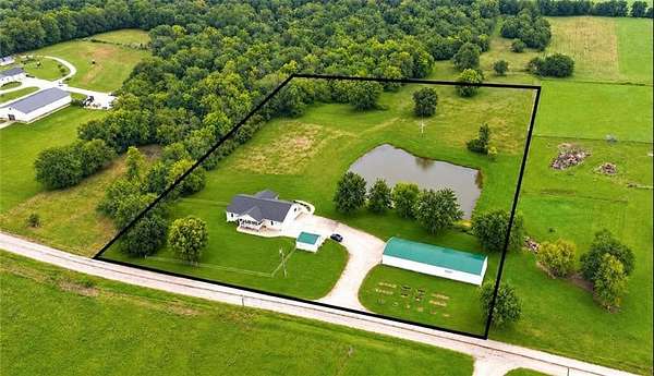 5 Acres of Land with Home for Sale in Richmond, Missouri