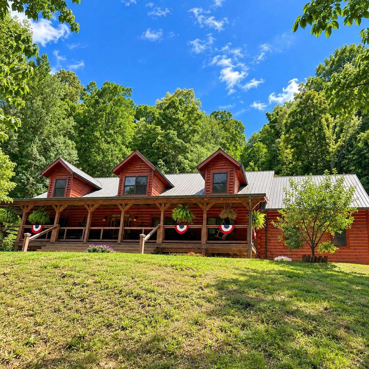 2.19 Acres of Land with Home for Sale in Vicco, Kentucky