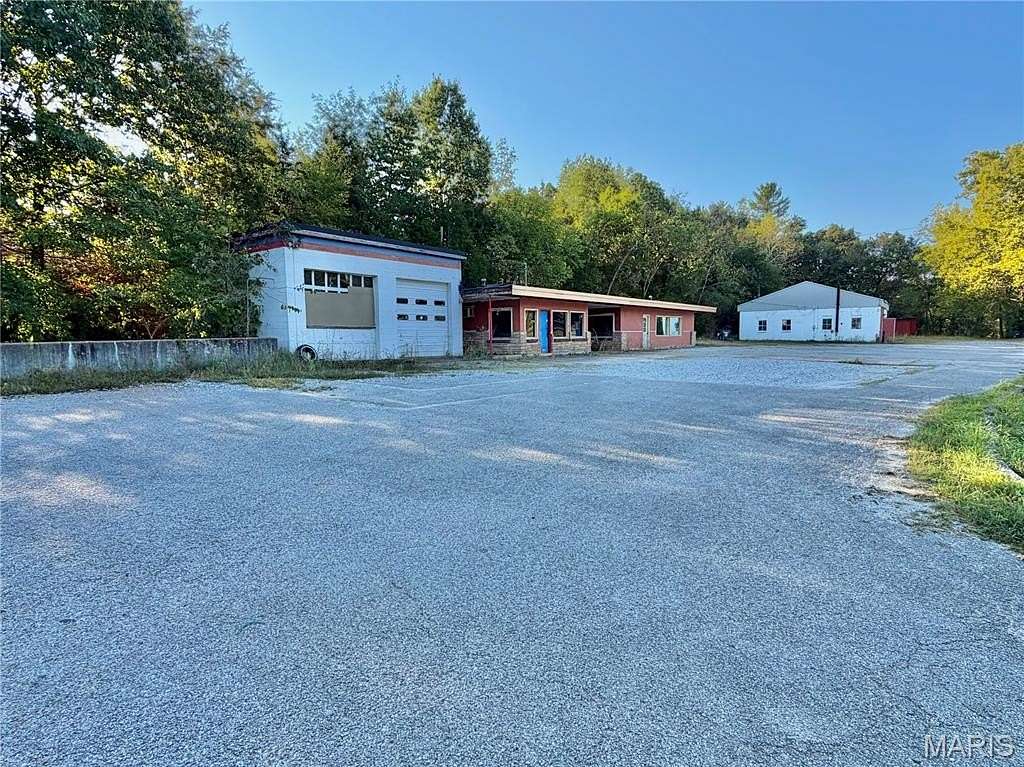 2.2 Acres of Commercial Land for Sale in Houston, Missouri