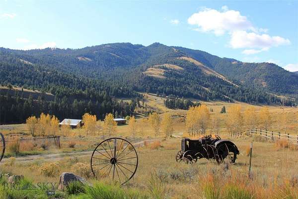 10.4 Acres of Land with Home for Sale in Gardiner, Montana