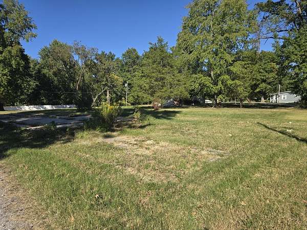 Residential Land for Sale in Benton, Illinois