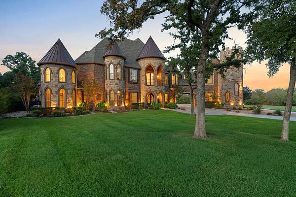3.5 Acres of Land with Home for Sale in Argyle, Texas