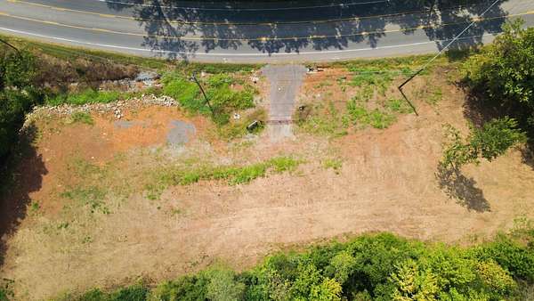 26.5 Acres of Recreational & Residential Land for Sale in Clarksville, Tennessee