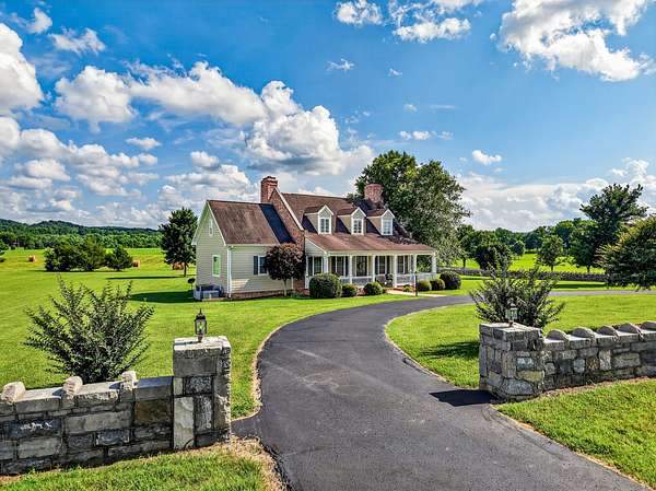 8.34 Acres of Land with Home for Sale in Fayetteville, Tennessee