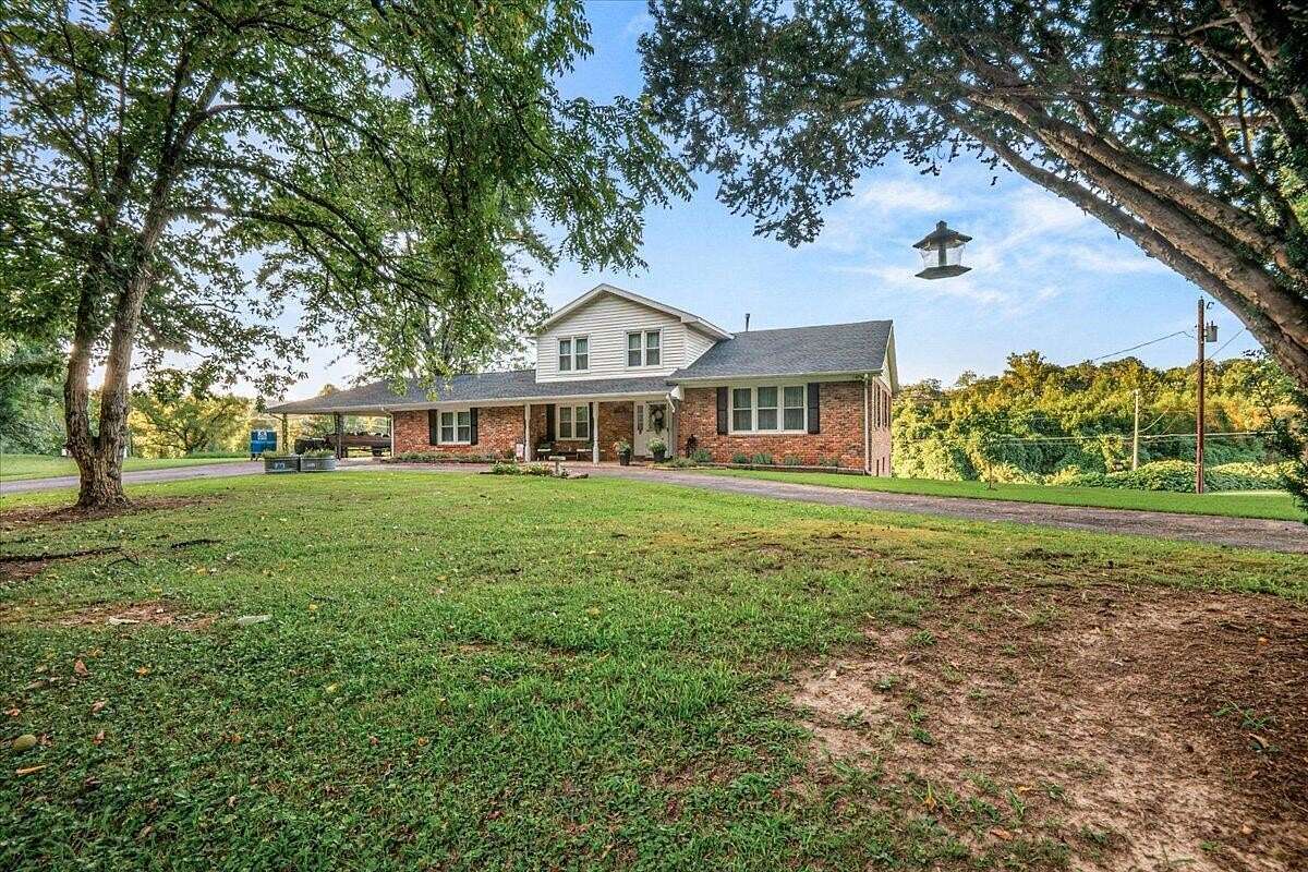 15.5 Acres of Land with Home for Sale in Williamsburg, Kentucky