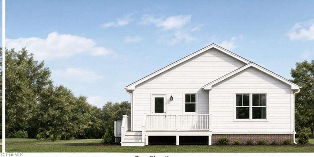 1.8 Acres of Land with Home for Sale in New Bern, North Carolina