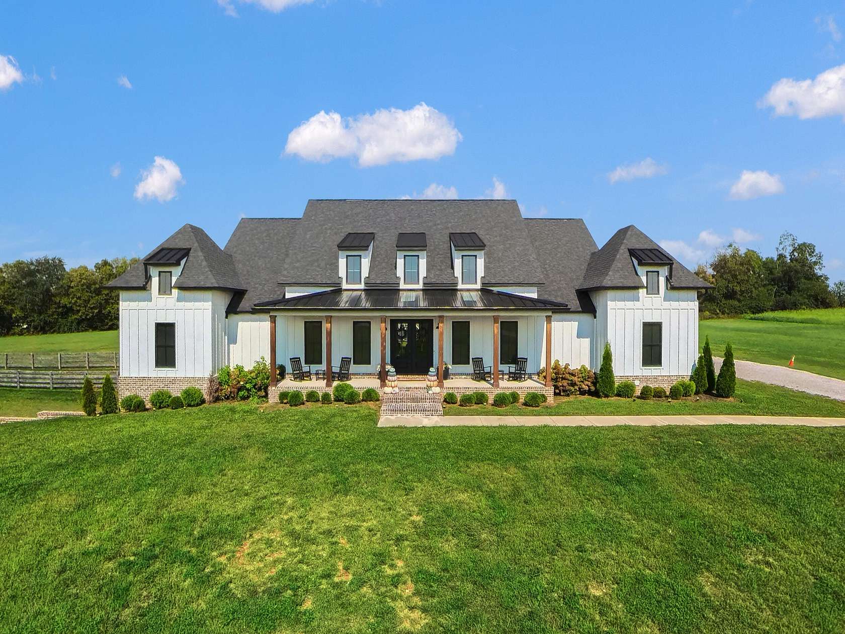 12.1 Acres of Land with Home for Sale in Lexington, Kentucky