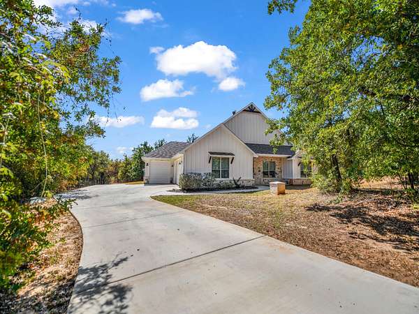 2.1 Acres of Land with Home for Lease in Weatherford, Texas