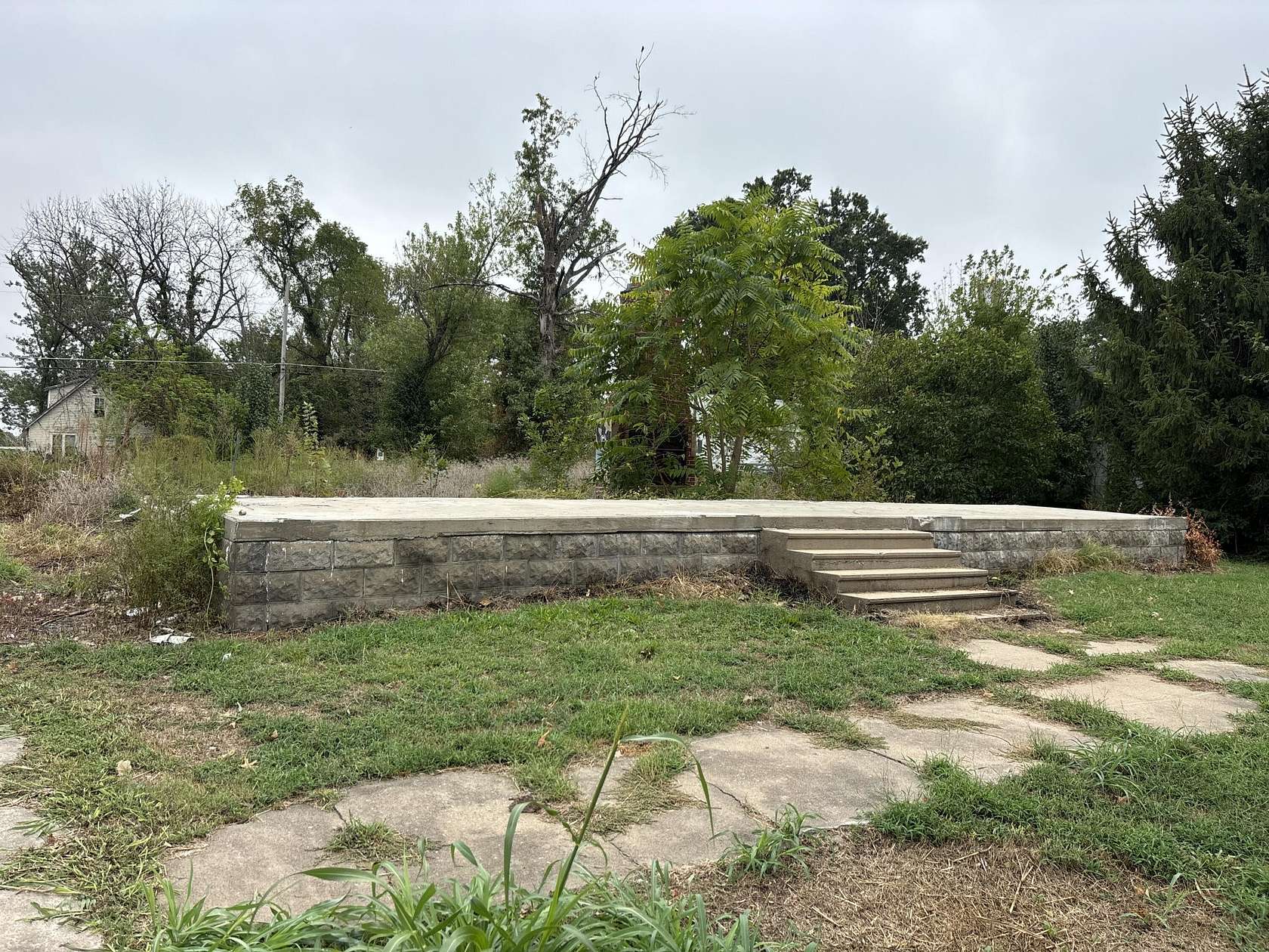 0.25 Acres of Residential Land for Sale in Golden City, Missouri