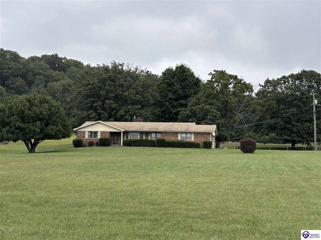 5 Acres of Land with Home for Sale in Vine Grove, Kentucky
