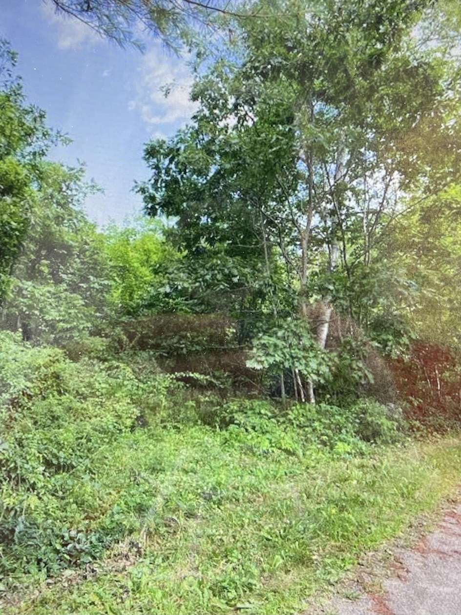 0.98 Acres of Residential Land for Sale in Damariscotta, Maine