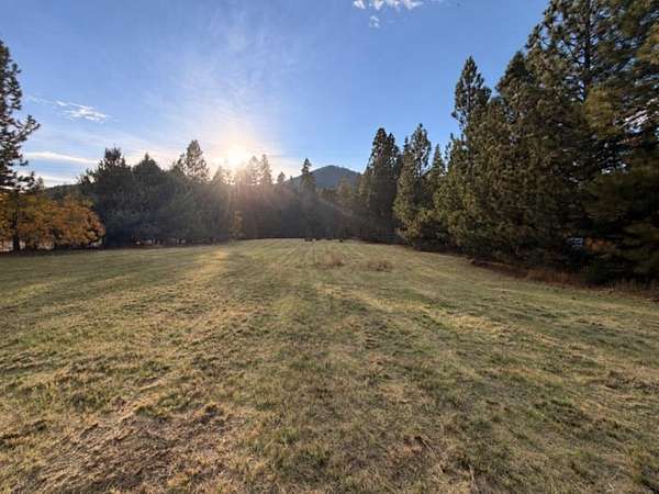 1 Acre of Residential Land for Sale in Etna, California