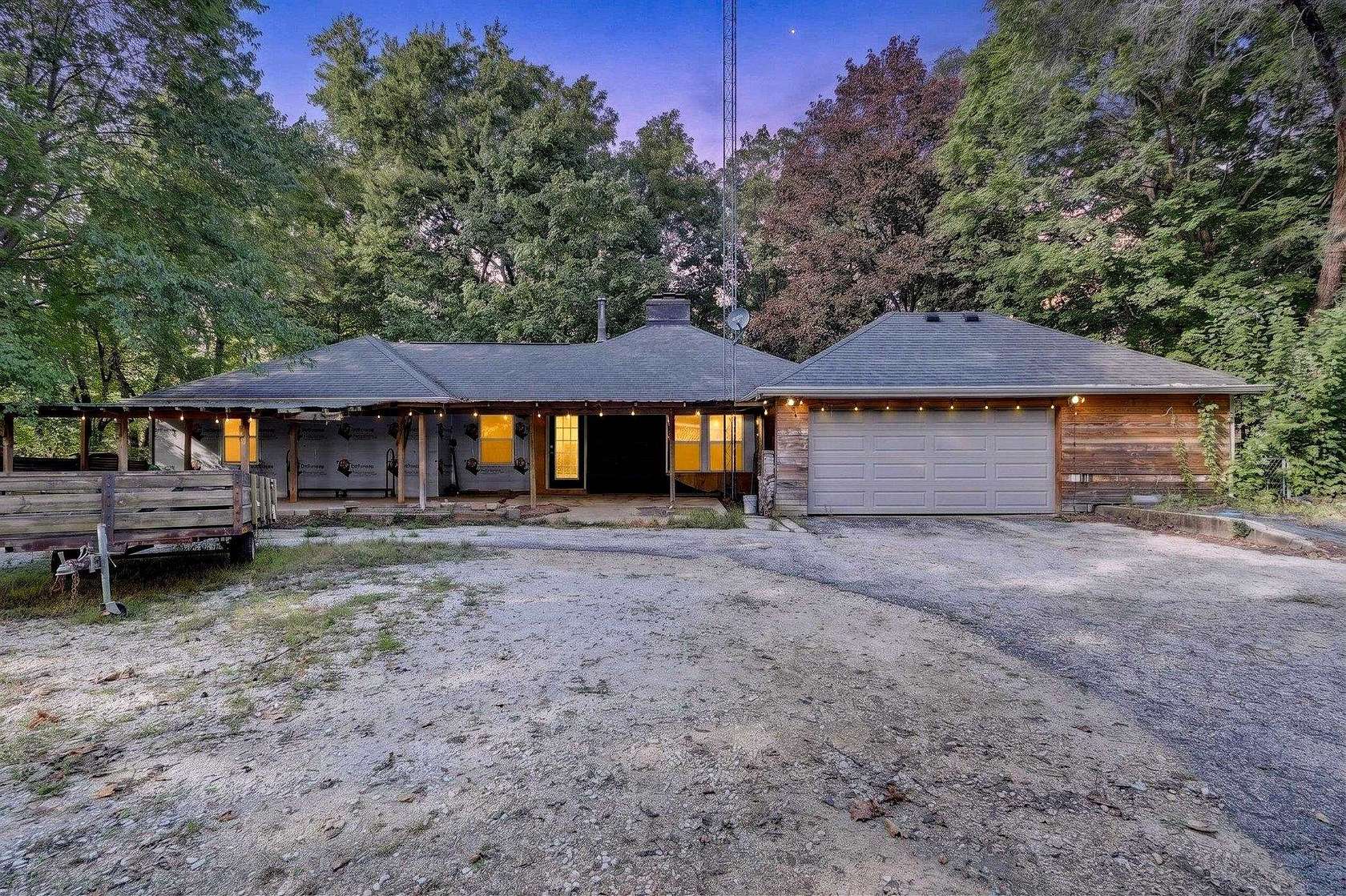 2 Acres of Land with Home for Sale in Belvidere, Illinois