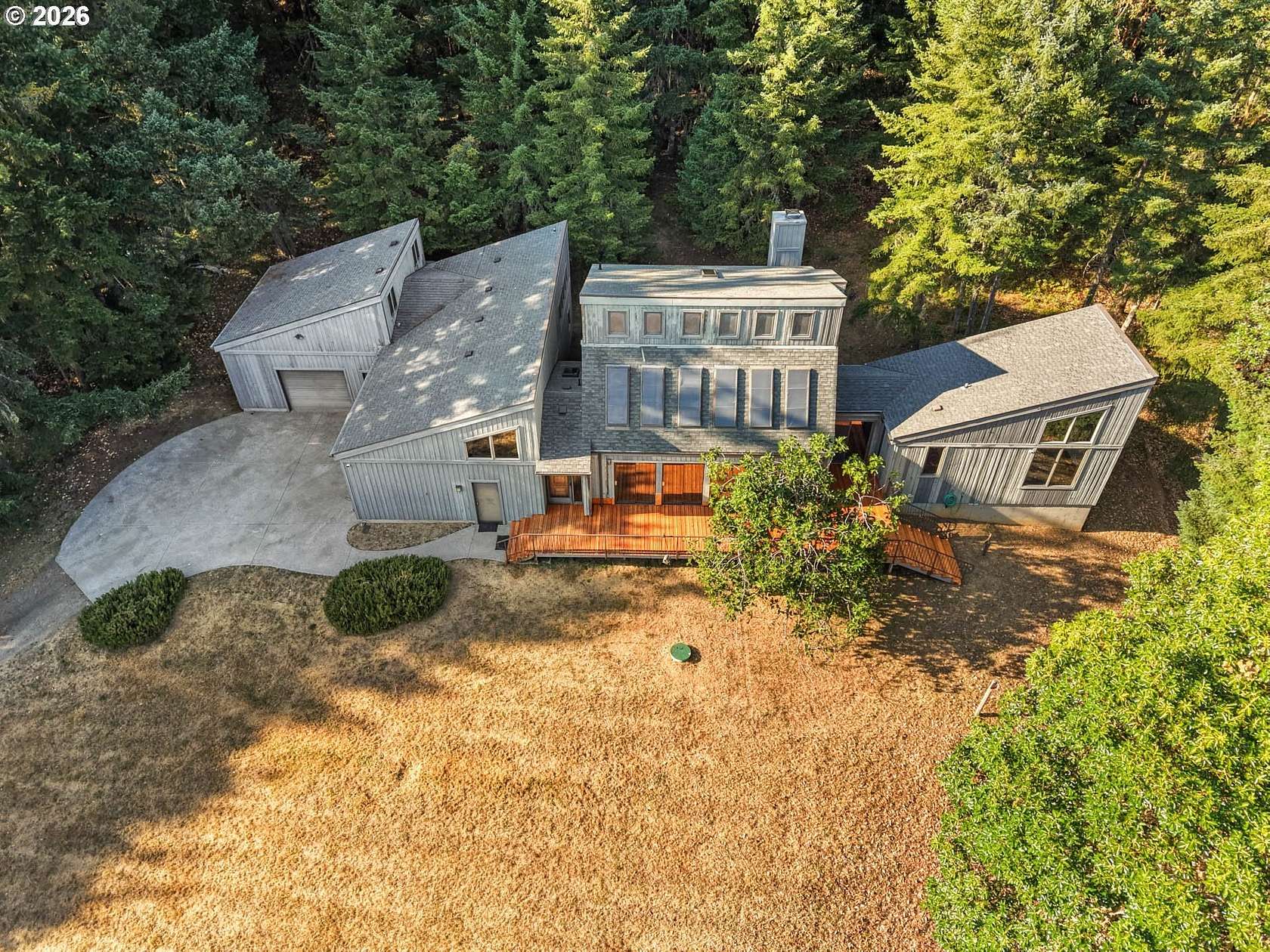 90 Acres of Recreational Land with Home for Sale in Oakland, Oregon