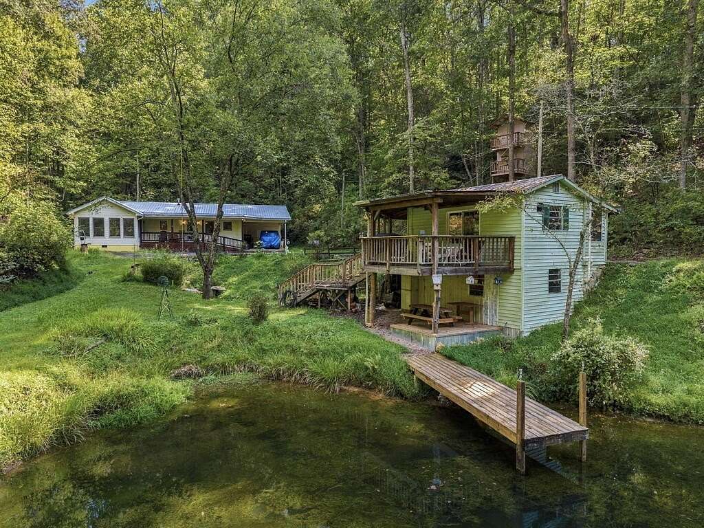 6 Acres of Land with Home for Sale in Ellijay, Georgia