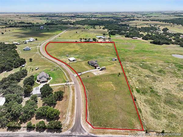 11.2 Acres of Land with Home for Sale in Belton, Texas