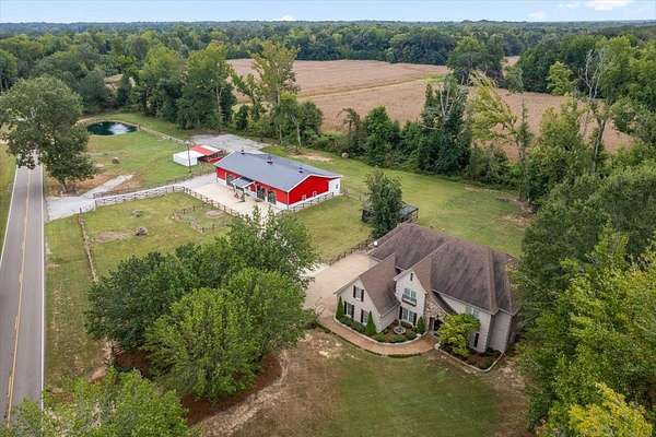 5.6 Acres of Land with Home for Sale in Rossville, Tennessee