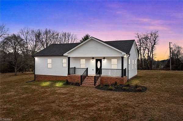 1.7 Acres of Land with Home for Sale in New Bern, North Carolina