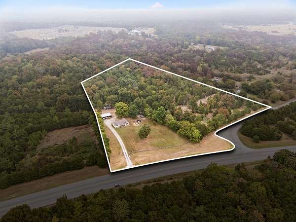 8.48 Acres of Land for Sale in Columbia, Tennessee