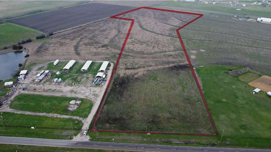 17.5 Acres of Mixed-Use Land for Sale in Alma, Texas
