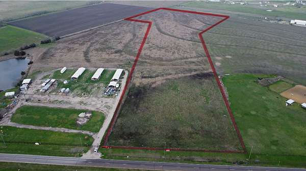 17.5 Acres of Mixed-Use Land for Sale in Alma, Texas