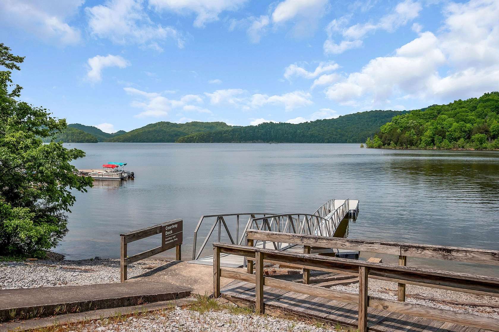 1.1 Acres of Residential Land for Sale in Silver Point, Tennessee