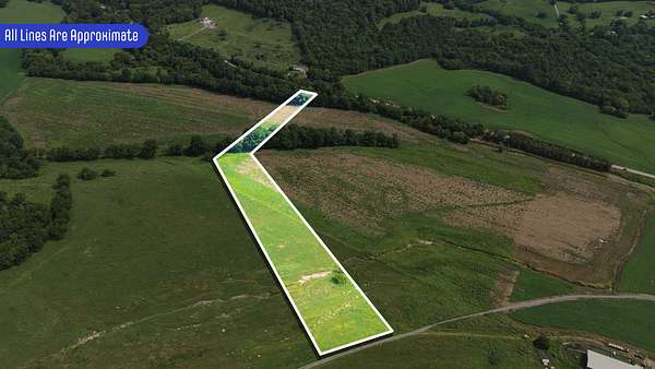 7 Acres of Residential Land for Sale in Watertown, Tennessee