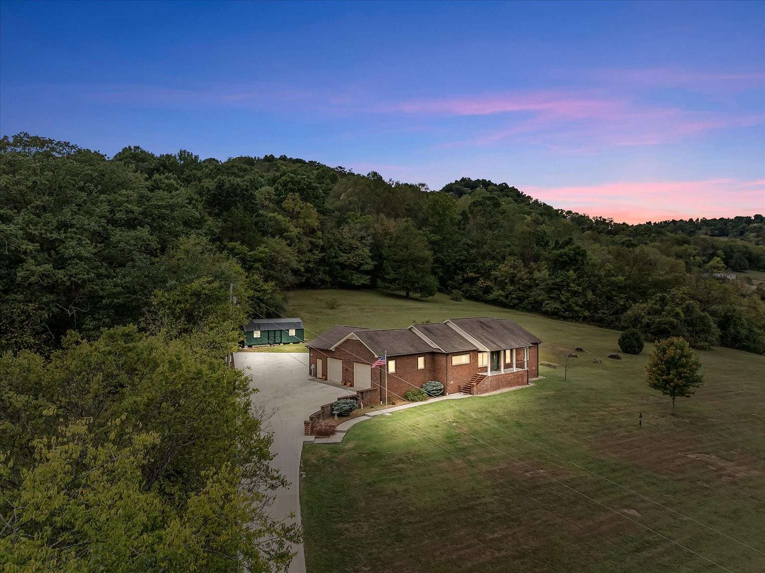 10 Acres of Land with Home for Sale in Gordonsville, Tennessee
