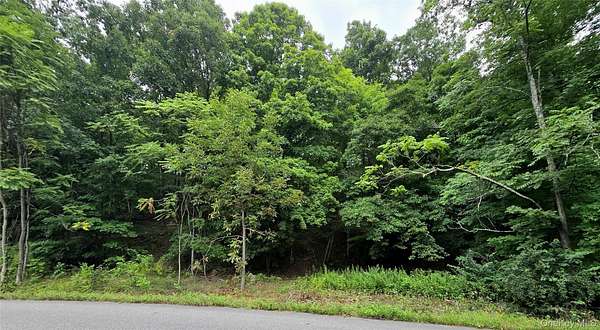 1.6 Acres of Residential Land for Sale in Greenwood Lake, New York