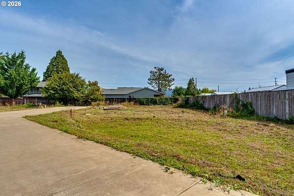 0.2 Acres of Residential Land for Sale in Springfield, Oregon