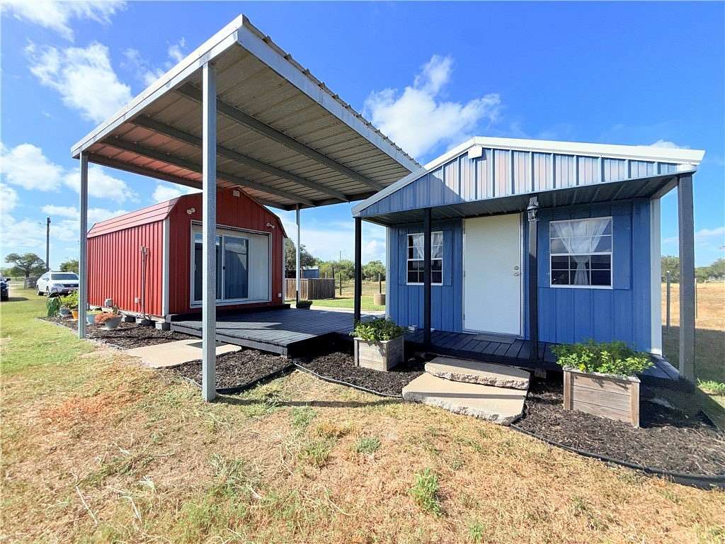 5.46 Acres of Improved Residential Land for Sale in Woodsboro, Texas