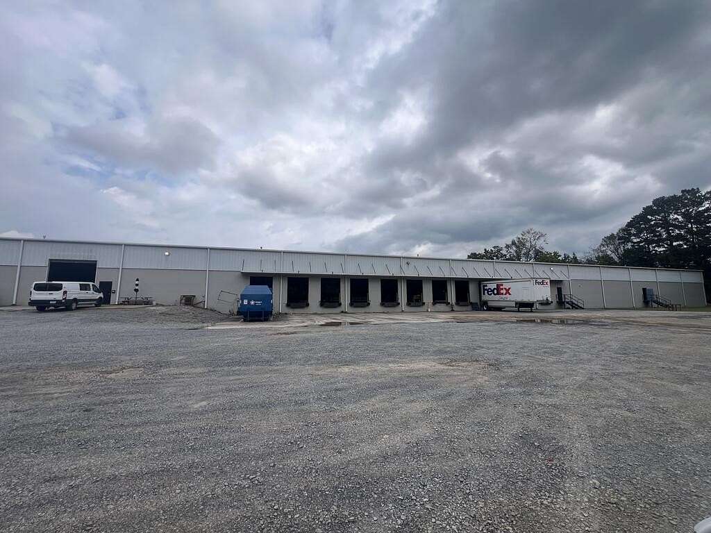 8.1 Acres of Improved Commercial Land for Lease in Dalton, Georgia
