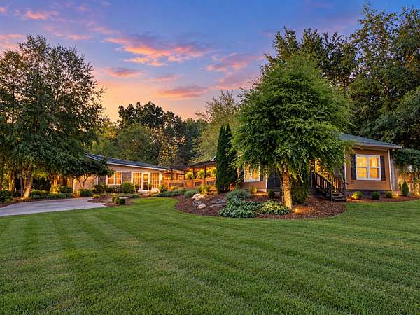 3.74 Acres of Land with Home for Sale in White House, Tennessee