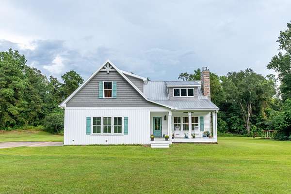 14 Acres of Land with Home for Sale in Havana, Florida