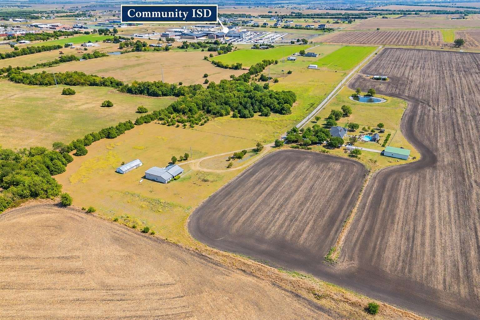 23.1 Acres of Agricultural Land with Home for Sale in Nevada, Texas