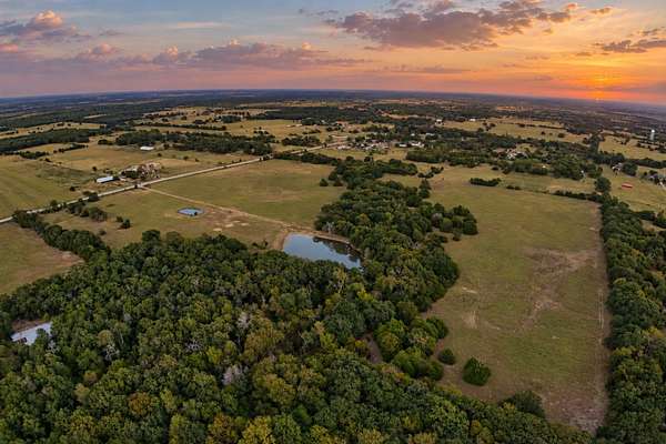 60 Acres of Land for Sale in Scurry, Texas