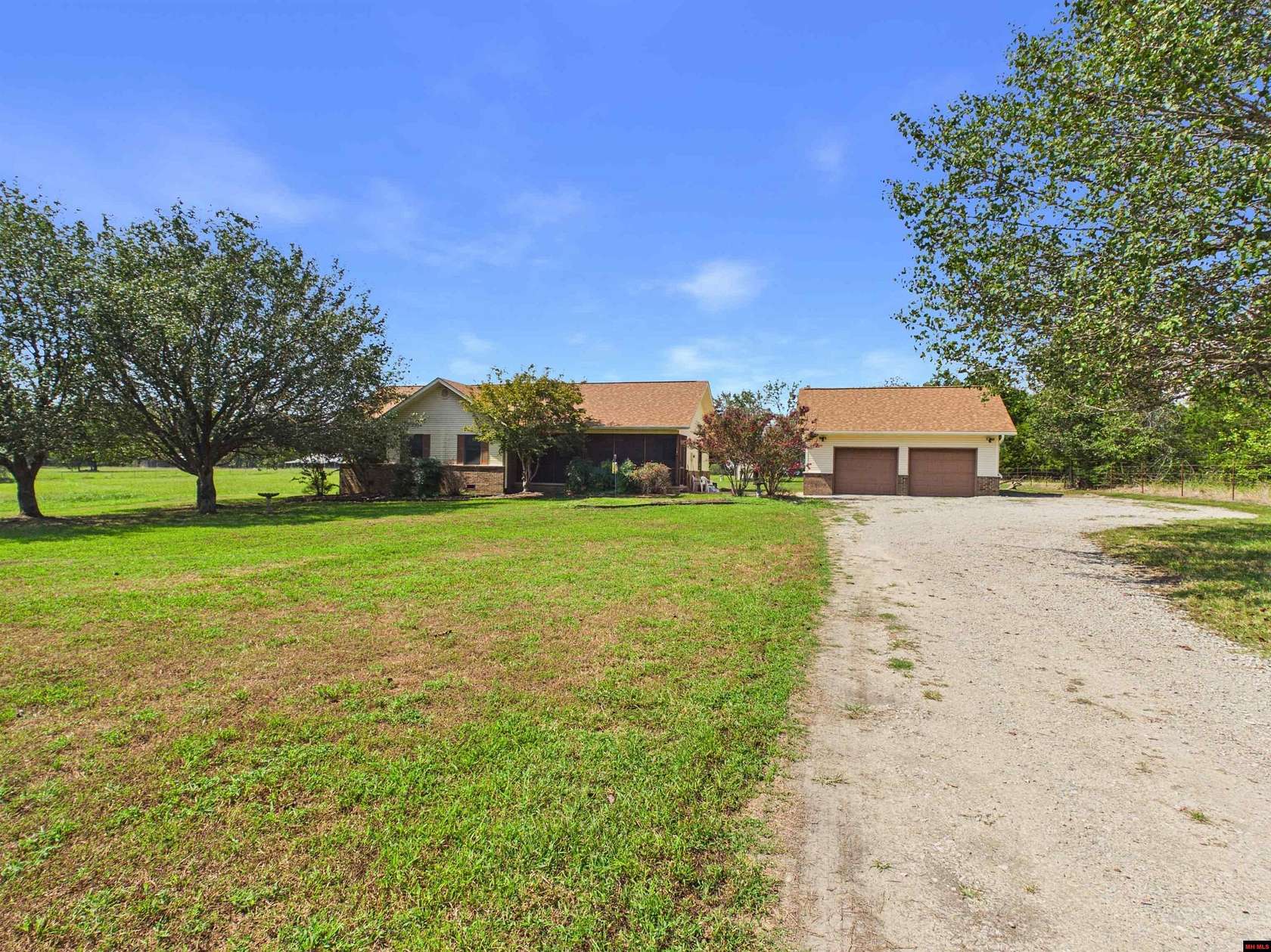 10 Acres of Land with Home for Sale in Mountain Home, Arkansas