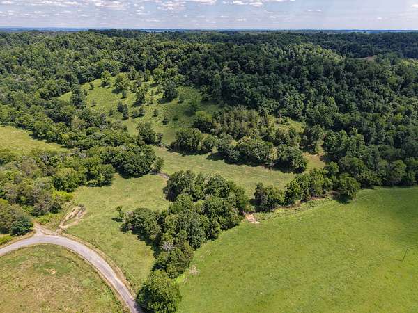 16 Acres of Land for Sale in Frankewing, Tennessee