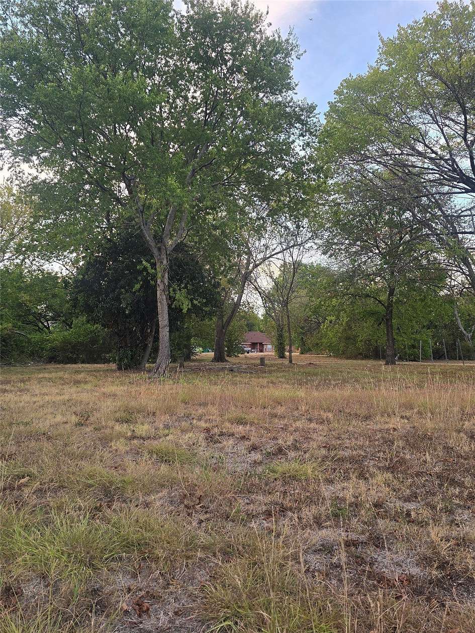 0.33 Acres of Residential Land for Sale in Waxahachie, Texas