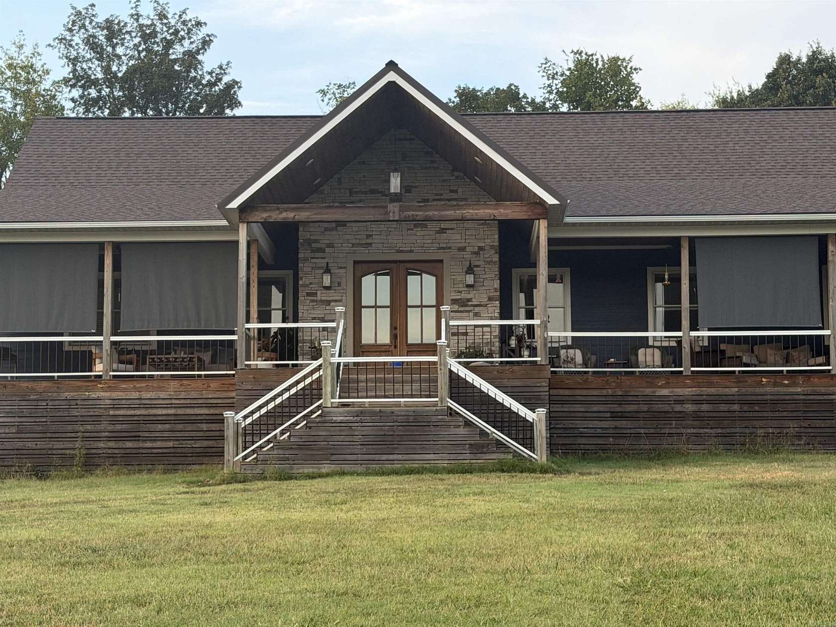 16 Acres of Land with Home for Sale in Marshall, Arkansas