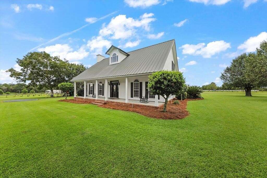 5 Acres of Land with Home for Sale in Hahira, Georgia