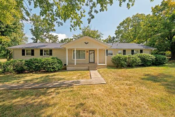 3.43 Acres of Land with Home for Sale in Greenbrier, Tennessee