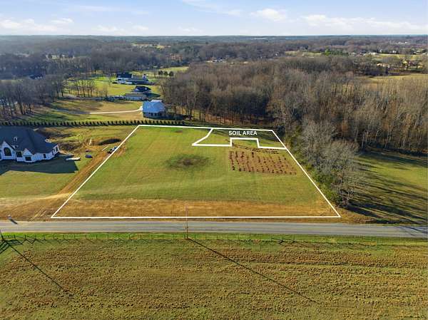 3 Acres of Land with Home for Sale in Cottontown, Tennessee