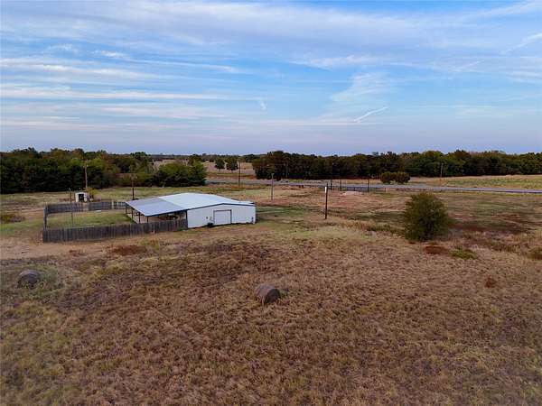 23 Acres of Land for Sale in Commerce, Texas