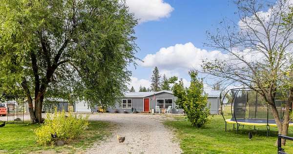 10 Acres of Land with Home for Sale in Springdale, Washington