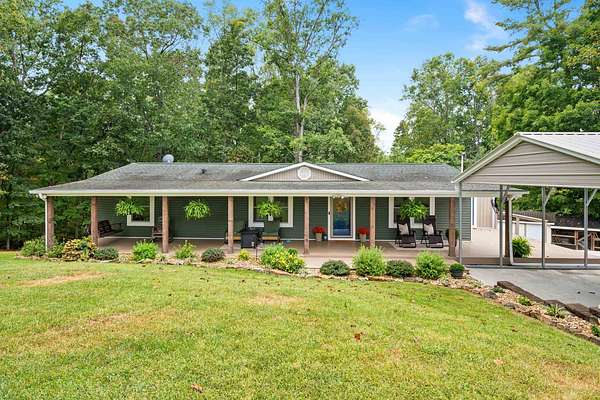 1.89 Acres of Land with Home for Sale in Radford, Virginia