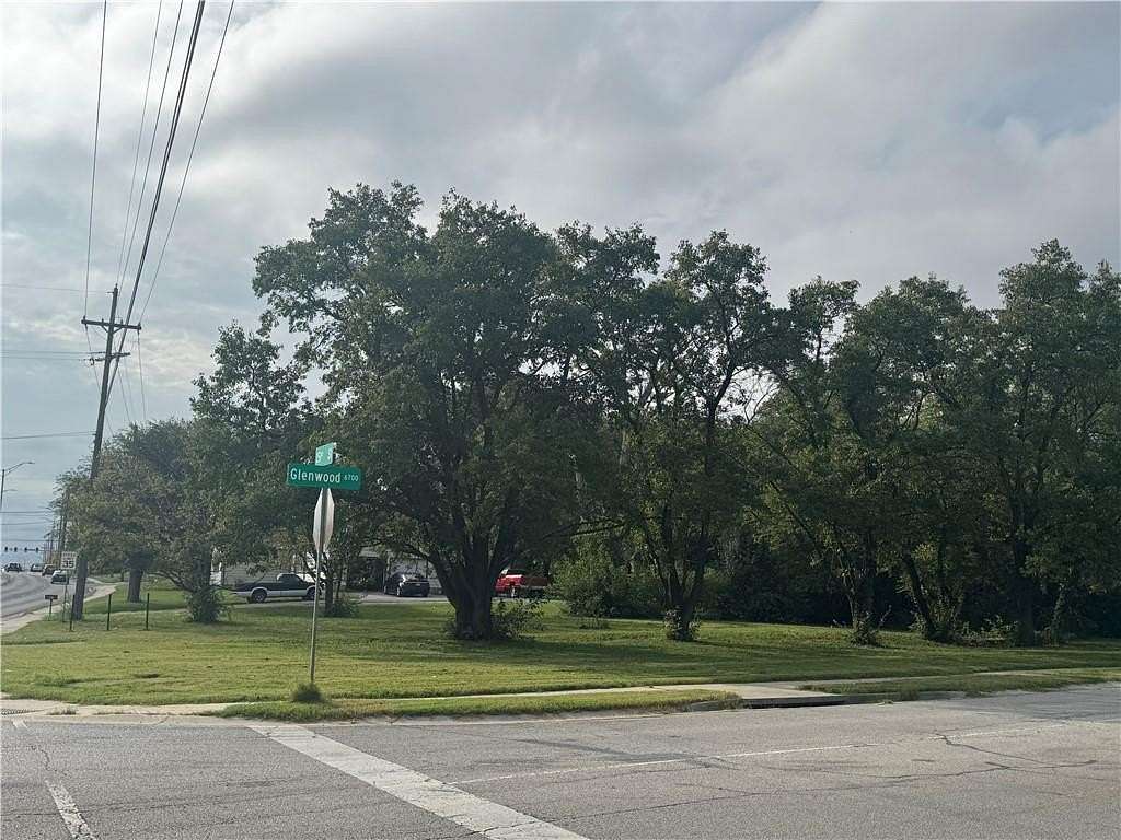 0.16 Acres of Mixed-Use Land for Sale in Overland Park, Kansas